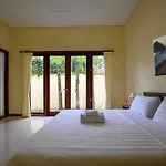 Lucky Lily Villa